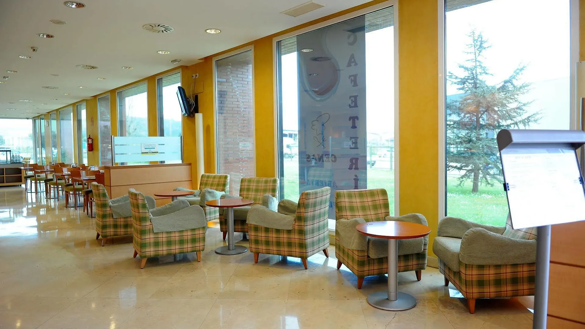 Hotel Puerta Santander