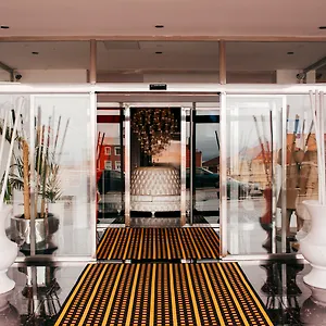 Art - Adults Only *** Santander