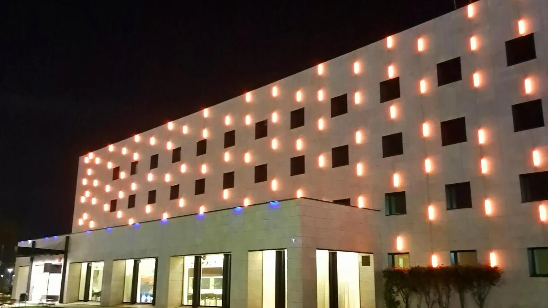 ***  Hotel Puerta サンタンデール スペイン
